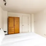 City Relay Apartment With Balcony