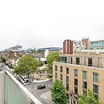 City Relay Apartment With Balcony